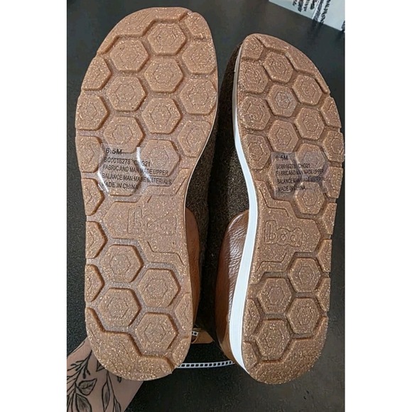 NEW b.o.c. Women's Kara Wool Ankle Chelsea Boots Brown Sz 6.5 Slip On Bootie - Picture 8 of 9